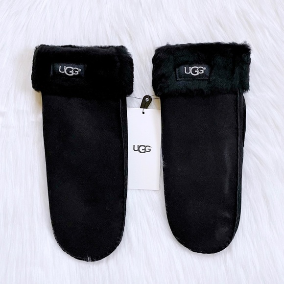 UGG Women’s Sheepskin Mittens In Black - Picture 3 of 5